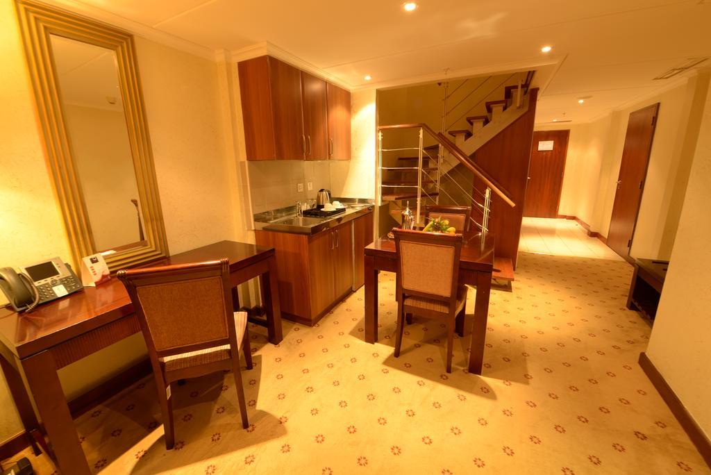 Retaj Al Bayt Suites Mecca Phòng bức ảnh
